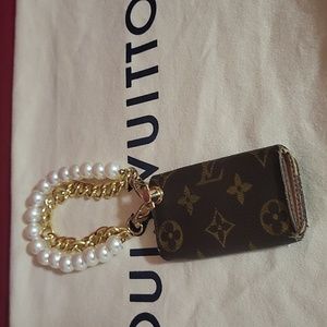 Louis Vuitton wrist key holder only